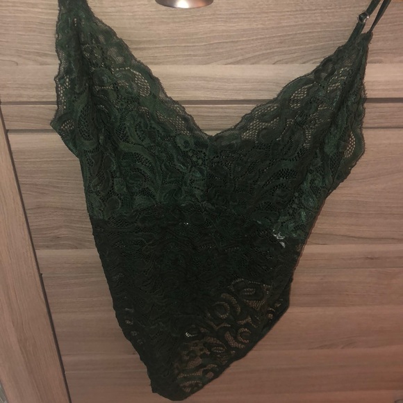 NWOT Pretty little things laced body suit - Picture 4 of 6